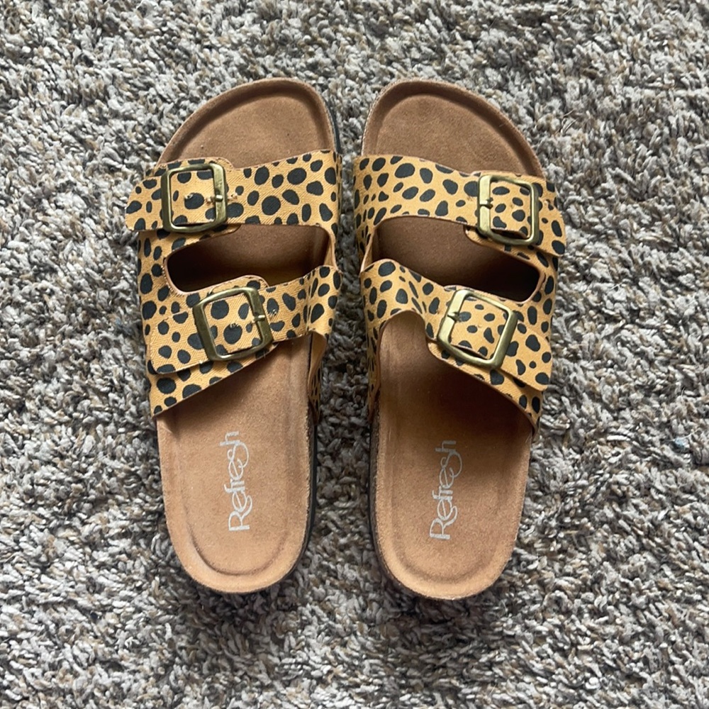 super cute cheetah slides; never worn